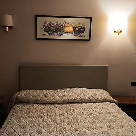Luxury Rooms Corso Róma Kültér fotó